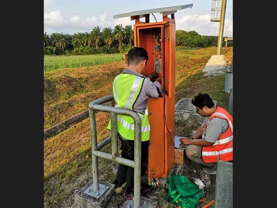 Cabina telefonica di emergenza