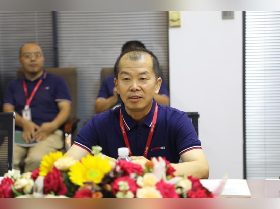 Delegazione dell'Associazione cinese dell'industria dei metalli non ferrosi in visita a Shenyang Longi per uno scambio tecnico sui metalli riciclati