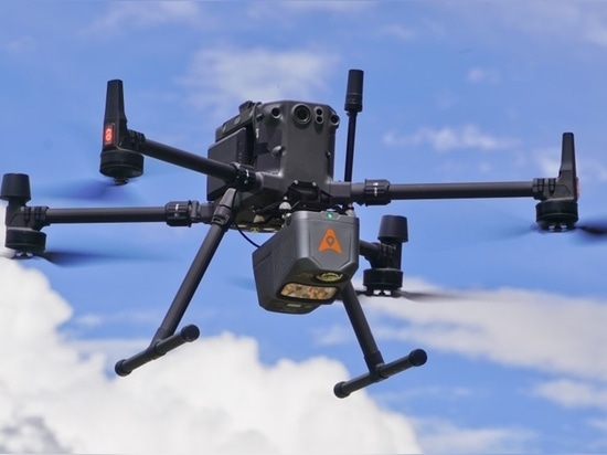 L'AlphaAir 10 integrato con il drone DJI 350