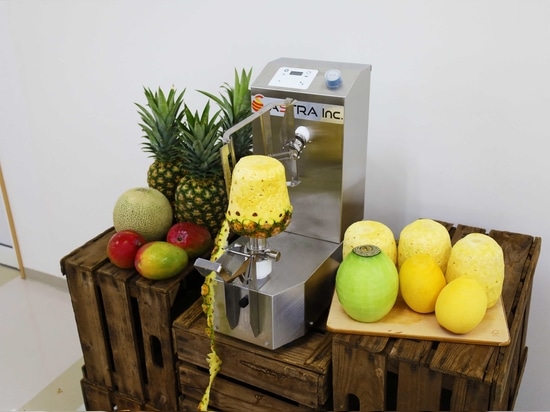 Macchina sbucciatrice per ananas e mango