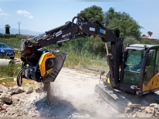 IL CANTIERE DEL FUTURO SECONDO MB CRUSHER