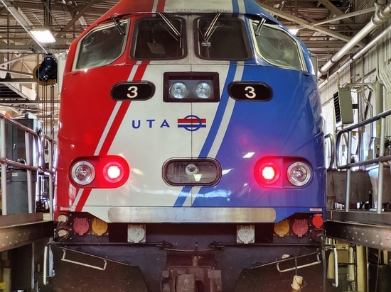 LE NOSTRE GRU A CAVALLETTO DELLA SERIE PET NELLA METROPOLITANA DI SALT LAKE CITY UTA (U.S.A.)