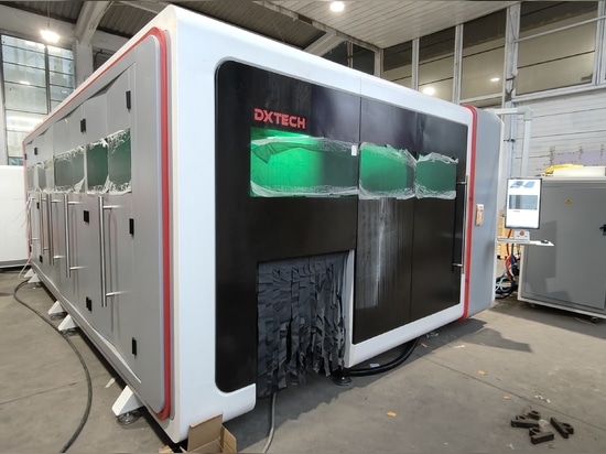 DXTECH 1530SPT Tutti copertura lamiera e tubo metallo CNC macchina laser a fibre e CO2 macchina di incisione laser in vendita in Bosnia