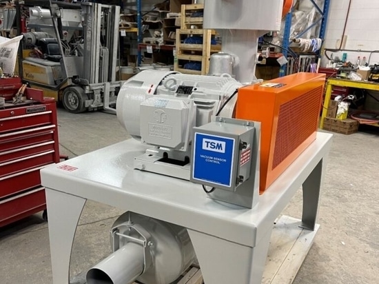 Massimizzare l'efficienza nello scarico dei materiali: Sistemi essenziali per i trasformatori di materie plastiche