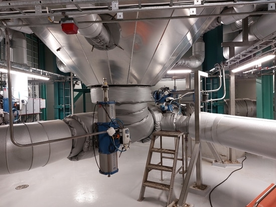ABB e Somas festeggiano 20 anni di collaborazione di successo nella produzione di valvole
