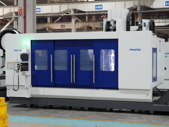 PRATIC produce una gamma completa di tipi di centri di lavoro CNC