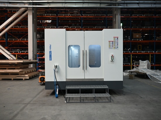 PRATIC produce una gamma completa di tipi di centri di lavoro CNC