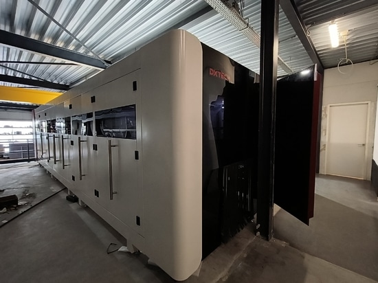 Un cliente olandese elogia la tecnologia della macchina per il taglio laser in fibra di lamiere e tubi di DXTECH 1530SPT