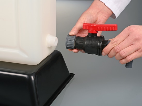 Valvola a sfera in polipropilene (PP) di robusta qualità industriale (Bürkle GmbH)