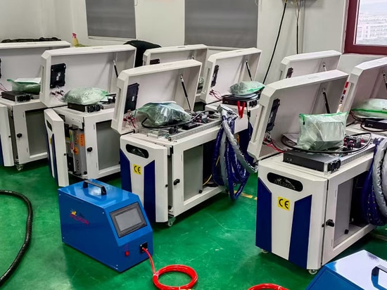 La saldatrice laser portatile dalla Spagna è stata collaudata ed è pronta per essere spedita