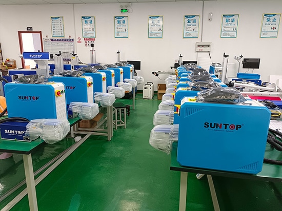 Il cliente australiano ha riacquistato con successo più macchine di marcatura laser UV volanti, la cooperazione si è nuovamente rafforzata