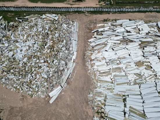 Vecchia pala di turbina eolica