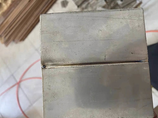 I clienti turchi sono molto soddisfatti della saldatrice laser portatile Suntop, i risultati di saldatura sono notevolmente migliorati