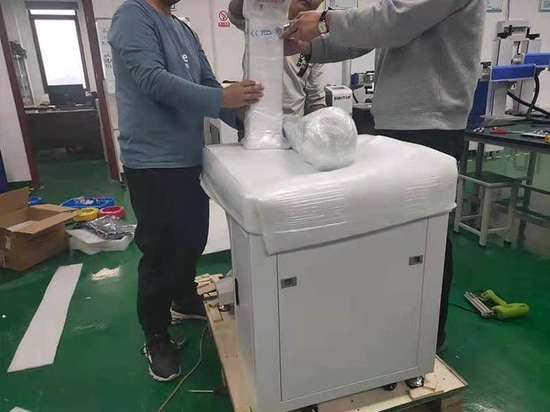 Il marcatore laser per armadi Suntop completa i test e la spedizione