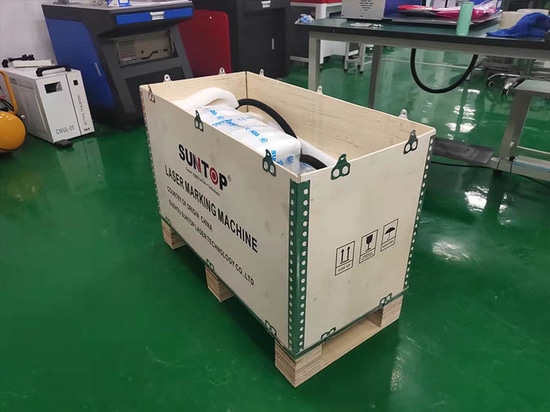 Macchina per marcatura laser portatile acquistata da un cliente colombiano: imballaggio e spedizione completati con successo
