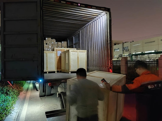 Cliente turco acquista con successo 3 saldatrici laser portatili Suntop, preparazione alla consegna completata con successo