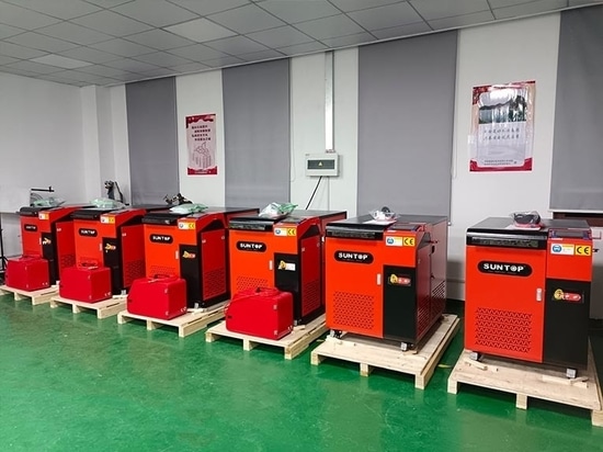 L'assemblaggio della saldatrice laser portatile di un cliente sudafricano è stato completato dopo 24 ore di test ed è pronto per la spedizione in grandi quantità