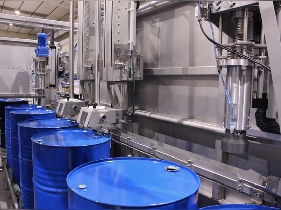 Linea di riempimento fusti completamente automatica