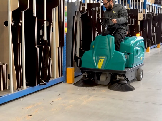 Pulire gli stabilimenti produttivi e l’officina, nel settore allestimento furgoni professionali