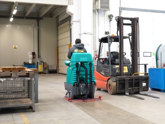 Pulire gli stabilimenti produttivi e l’officina, nel settore allestimento furgoni professionali