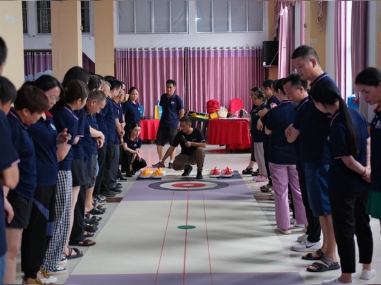 Attività di squadra di curling