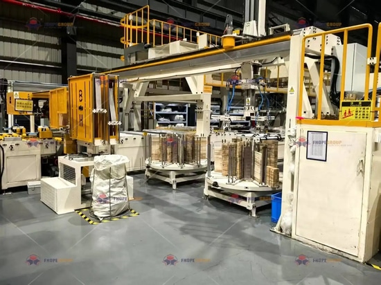 focus sull'industria】FHOPE Machinery guida l'imballaggio intelligente dei metalli con la tecnologia della linea di avvolgimento automatico di bobine d'acciaio?