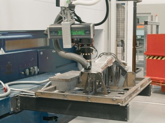 NUOVO Laser MOPA: Potenza e adattabilità per ogni applicazione