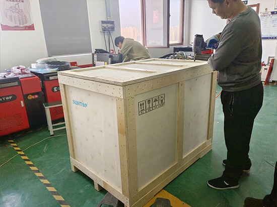 SUNTOP consegna 2 saldatrici laser 4 in 1 da 3000 W dopo aver superato con successo i test