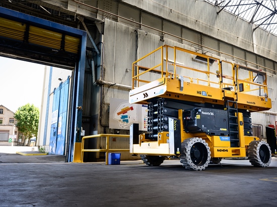 Haulotte aggiunge una piattaforma a pantografo elettrica fuoristrada da 21 m alla gamma PULSEO