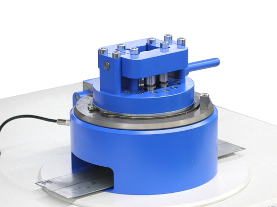Compensazione automatica dell'altezza per la macchina elettroidraulica per prove di coppettazione e imbutitura Modello 142-20 Basic