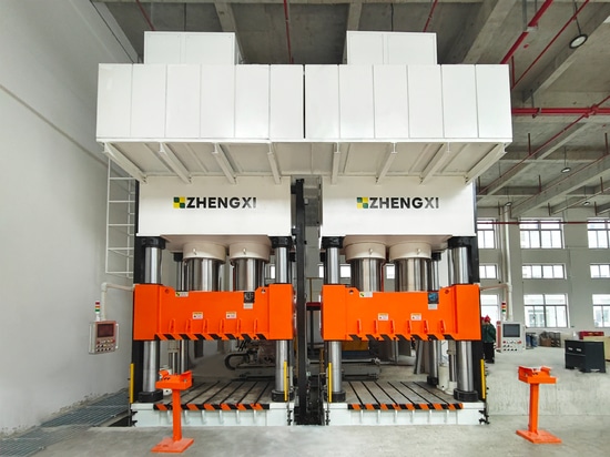 Lavorazione di formatura di materiali compositi: Progredire nella precisione con l'idraulica automatizzata