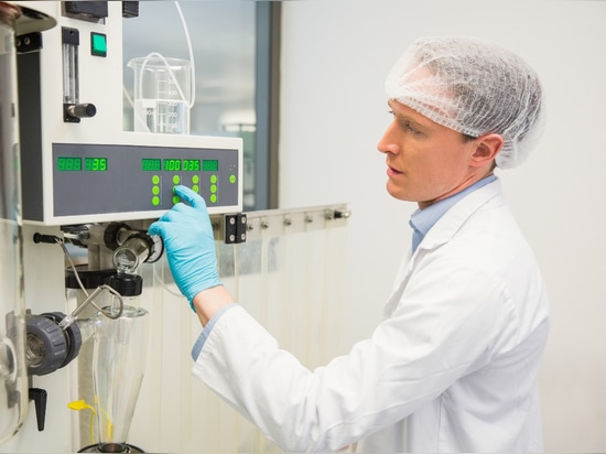 Il monitoraggio delle condizioni consente un controllo preciso nella produzione farmaceutica.