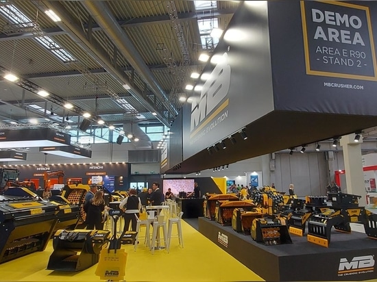 Samoter stand interno