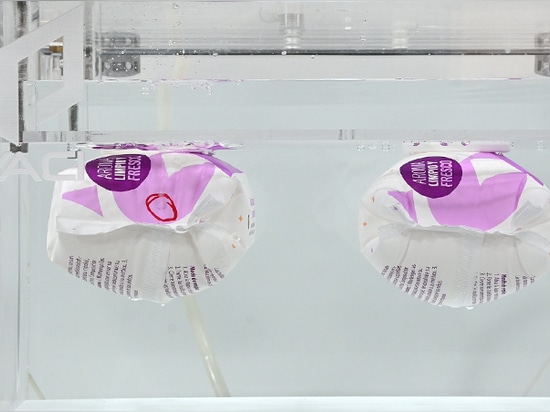 Campione di controllo: Una confezione con una confezione chiaramente identificata