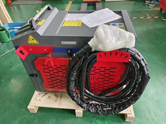 SUNTOP spedisce in Spagna una saldatrice laser 5 in 1 da 2 kW completamente collaudata
