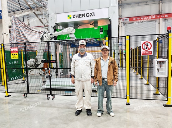 Foto di gruppo con i clienti