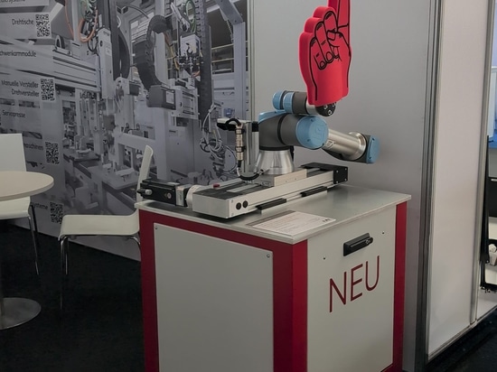 7° asse per cobot e robot