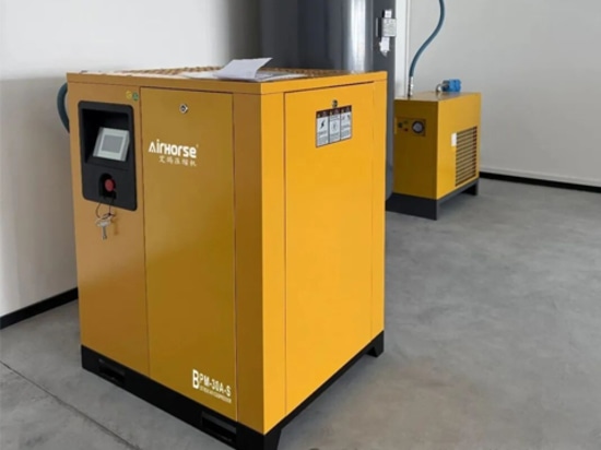 Un compressore d'aria stabilizza l'intera linea di produzione