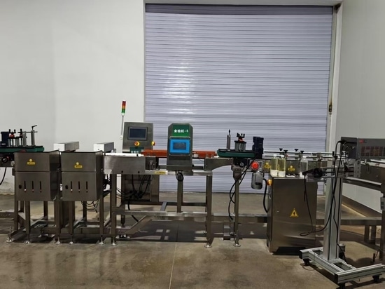 Migliorare la sicurezza alimentare e il controllo del peso con la bilancia di controllo CW-3K con metal detector di General Measure