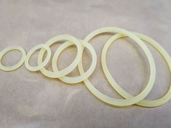 O-ring nuovi in poliuretano puro, O-ring in PU resistenti all'usura e alle alte pressioni, disponibili in vari colori.