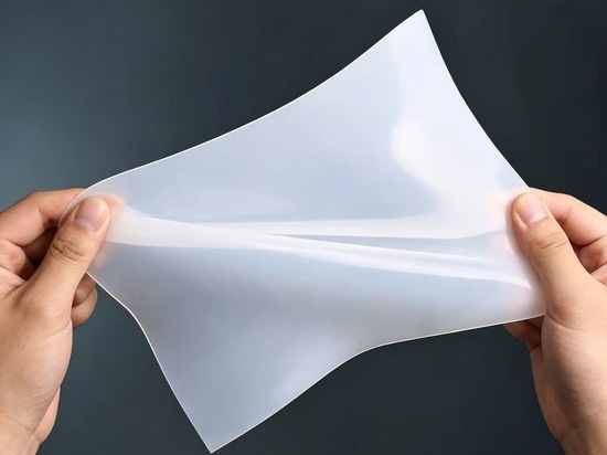 Resistenza alle temperature estreme da -60 ℃ a 250 ℃! I fogli in silicone ad alte prestazioni affrontano con successo gli ambienti più difficili