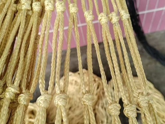 Perché il tessuto a maglia in kevlar viene utilizzato per il rinforzo dei compositi