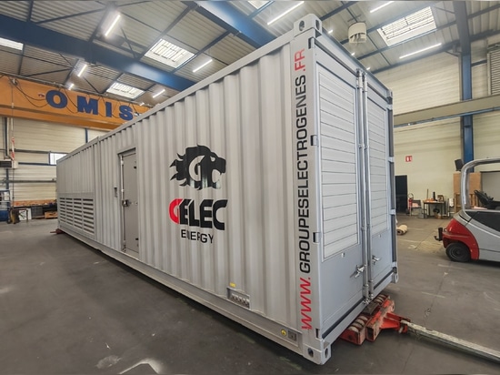 Gruppo elettrogeno containerizzato super-insonorizzato da 2000 kVA per un sito industriale nella regione Hauts-de-France