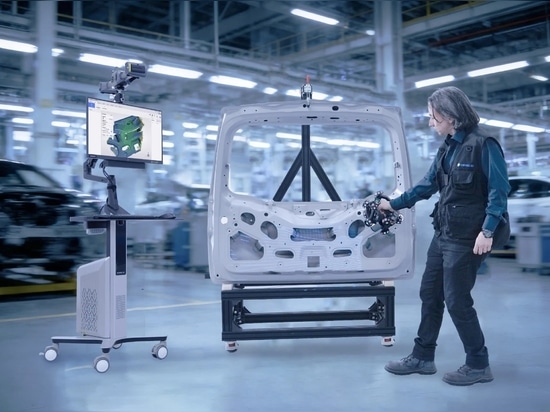 SHINING 3D Metrology lancia FreeScan Trak Nova+