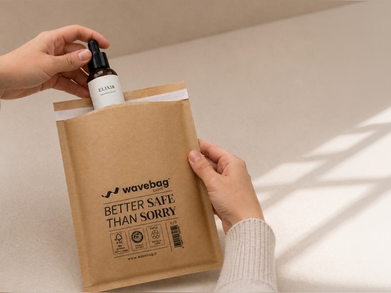 Come i brand beauty stanno sostituendo scatole e pluriball con buste imbottite in carta