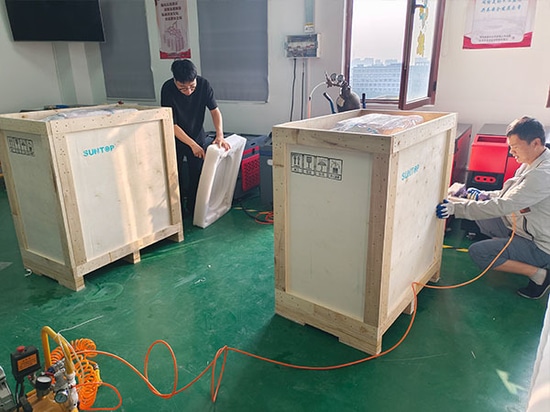 Spedizione in Italia delle saldatrici laser 4-in-1 SUNTOP da 2000 W ad alta stabilità