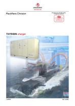 Loading container for submarine batteries